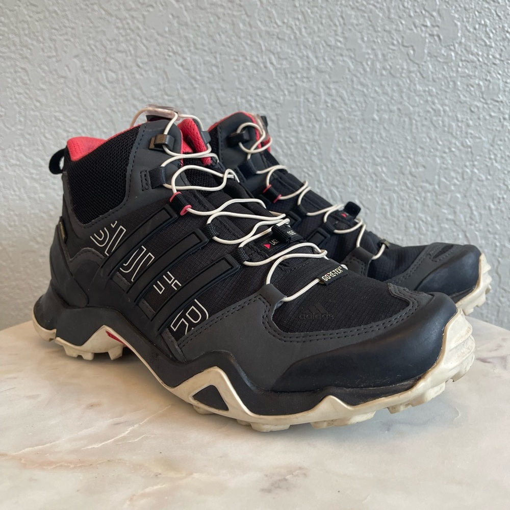 Womens Adidas Terrex Swift R2 Mid Goretex Hiking Boots | Size 8